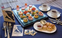 コンラッド東京「桜ストロベリーアフタヌーンティー with ロンジン」を体験。時計モチーフやミニギフトも