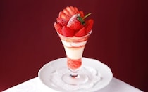 日本各地から選りすぐったいちごをパフェで堪能。「資生堂パーラー 銀座本店サロン・ド・カフェ」の3月限定メニュー