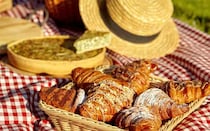 【第1弾】「おでかけ」がテーマの短歌6首。おでかけしたくなる季節・春は気分が高まる短歌を楽しもう