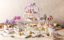 新宿プリンスホテルでラベンダーのアフタヌーンティーを開催！ラベンダーのパフェなど美しい色合いと花の要素で初夏を表現