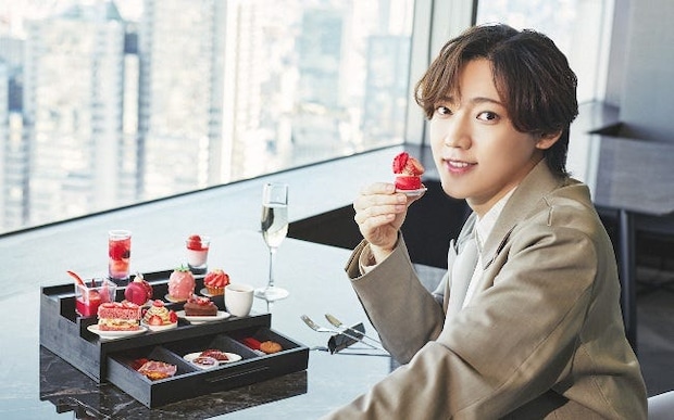 ヒプステ俳優・安藤夢叶さんがいちごアフタヌーンティーを体験!新宿・東京オペラシティ最上階の「OPERA」へ