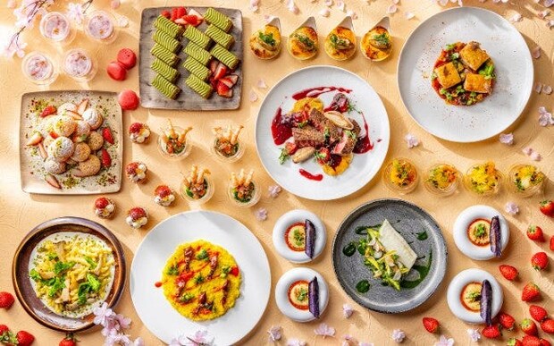 ストリングスホテル東京インターコンチネンタルの春限定ランチ「桜いちご ヴィヴァーチェ」。前菜やいちごスイーツは食べ放題