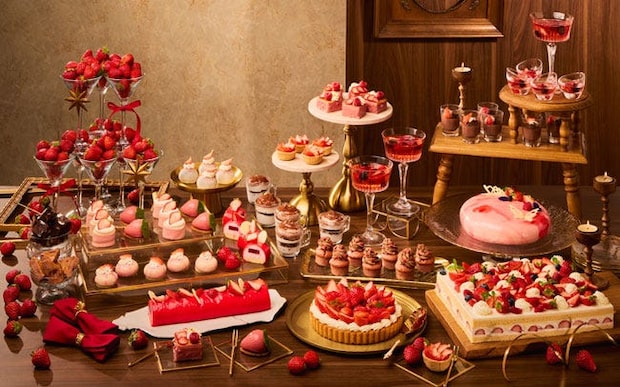 京都センチュリーホテルでレストラン改装後初のいちごビュッフェ開催。生いちご5種類や、できたてクレープシュゼットも