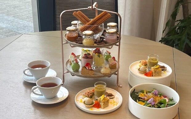 名古屋で人気のカジュアルアフタヌーンティー。「MAISON8（garden）」でイースターと花に彩られたいちごスイーツを体験