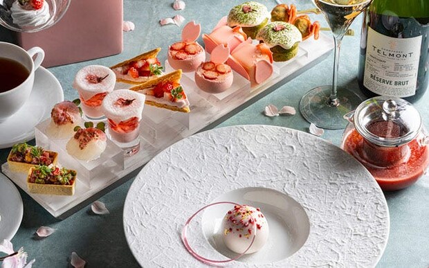 会社帰りに行ける、東京ホテルのいちごハイティー5選。生いちご食べ放題や3時間飲み放題、テラス席も！