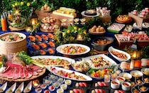 ホテル椿山荘東京でホタル観賞とともに楽しむディナービュッフェ。できたてパスタなど多彩な初夏メニューを味わって