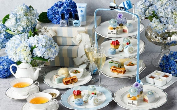 グランドニッコー東京 台場とマリークワントがコラボ。水色を基調にした美しいスイーツが並ぶ初夏のアフタヌーンティー