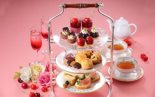 名古屋東急ホテルからチェリーのアフタヌーンティーが登場。ロールケーキやタルトなど愛らしいスイーツで初夏を感じて