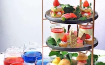 テラス席で味わえる東京のいちごアフタヌーンティー5選。プールサイドや運河沿いなどでリゾート気分