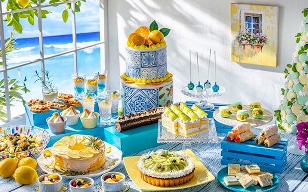 ヒルトン東京ベイで「地中海」がテーマのスイーツビュッフェ開催。目の前で仕上げるアイスカタラーナやグラニータなども