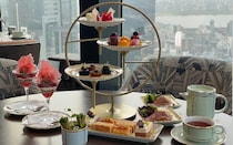 開業1周年を迎えるウォルドーフ・アストリア大阪で、ニューヨークの美意識を感じるアフタヌーンティーを体験