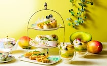 ザ ロイヤルパークホテル アイコニック 東京汐留のメロン＆マンゴーアフタヌーンティー。夜景やお酒とともに楽しむハイティーも