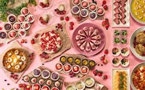 ザ・リッツ・カールトン大阪からベリー尽くしのビュッフェ。いちごやブルーベリー、ラズベリーのスイーツが食べ放題