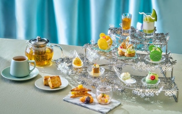 ヒルトン東京お台場の「マンゴー・メロン アフタヌーンティー」で旬のサマーフルーツを堪能。スコーンやサンドイッチは食べ放題