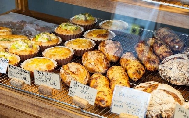 【和田塚~由比ヶ浜】江ノ電さんぽガイド/フルーツ好きな店主のカフェや酒屋、ベーカリーなど4店舗を満喫