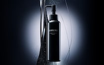 SHIRORUから、毛穴洗浄クレンジングオイル「クレンジングオイル ブラック」が発売
