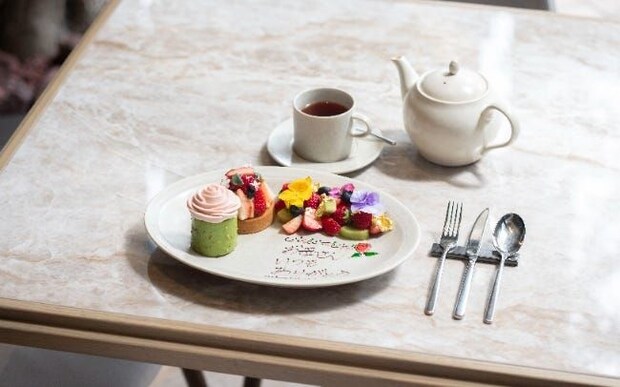 お母さんに「ありがとう」を伝えるランチ＆ディナーに。六本木周辺でおしゃれなメッセージプレートができるレストラン5選