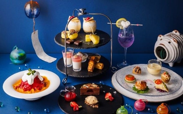 ホテルメトロポリタン 川崎の夏アフタヌーンティー。縁日モチーフのスイーツやかき氷、花火をイメージしたプレートで夕涼み気分