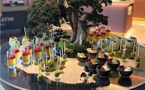 ウェスティンホテル横浜「抹茶デザートビュッフェ」を体験。日本庭園を表現したビュッフェ台、ブランド茶スイーツも
