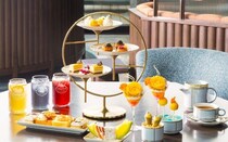 ウォルドーフ・アストリア大阪の夏アフタヌーンティー。トロピカルフルーツのスイーツをプレミアムティーとともに