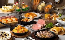 東京ドームホテルの「レトログルメフェア」。ナポリタンなど懐かしの洋食や老舗中国料理店監修メニューをビュッフェ形式で