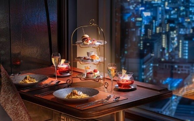 東京ドームホテルにナイトアフタヌーンティーが新登場。パノラマ夜景を眺めながら、お酒片手にセイボリーやパスタを