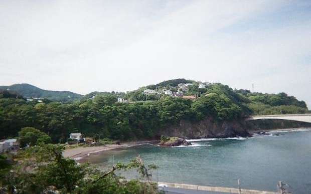 LOCAL MIN. もしかすると真鶴は、東京から限りなく近い逃避行先なのかもしれない