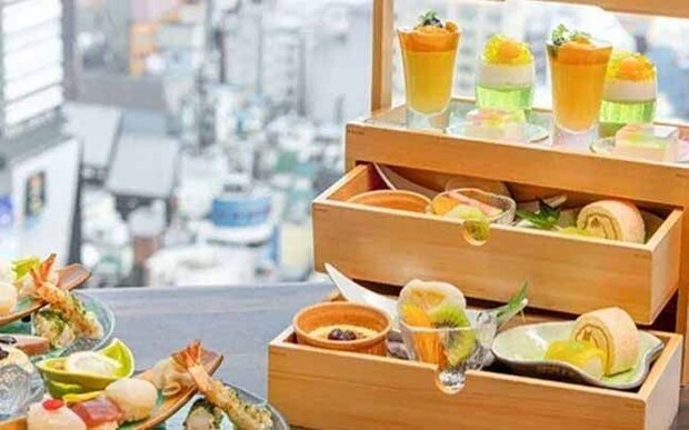 美しい木箱スタンドで撮りたくなる!東京のホテルで楽しむ、和アフタヌーンティー3選。3段スタンドやお重スタイルも