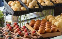 ～3,000円台で滞在時間無制限！東京のコスパ最強ランチビュッフェ3選。人気のパン食べ放題や種類豊富なスイーツビュッフェも