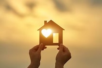 今から家を買う人必見！金利上昇時代の最新住宅ローン事情【変動・固定・借り換え】