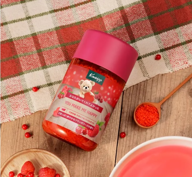 メッセージと香りで贈る冬の幸せ！「クナイプ バスソルト フランボワーズの香り」登場