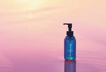 自ら潤う力をサポート！鈴木ハーブ研究所が常在菌を守り育てるメイク落とし新発売