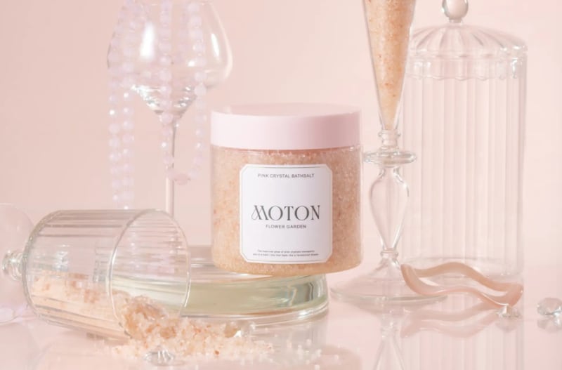 花々に包まれる癒やしのバスタイム!「MOTON」よりバスソルトが新登場