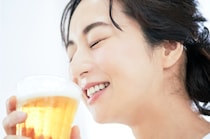 令和の連休は”酔わずにリフレッシュ”？新しい楽しみ方で選ばれる「令和のノンアル習慣」とは【ノンアルコール飲料ユーザー調査】