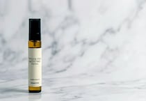 “香りをまとう髪”へ！精油100％で仕上げる艶感ヘアオイル新登場