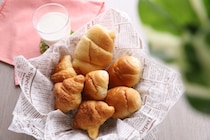 「パン専用茶」がカネカ食品から登場！ミルク51％配合の『ほら、お茶ミルク』シリーズ、鉄観音烏龍茶とルイボスティーの2種を新発売