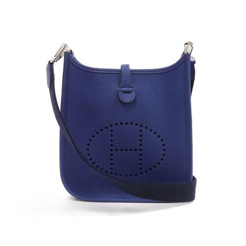 ブルーのエブリン