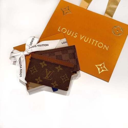 ルイ・ヴィトンのパスケース