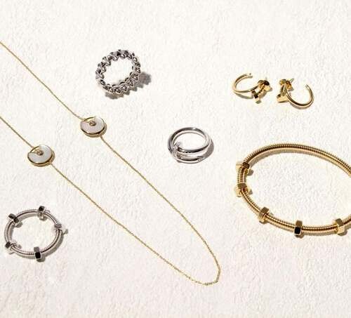 カルティエのゴールドやシルバーのアクセサリー