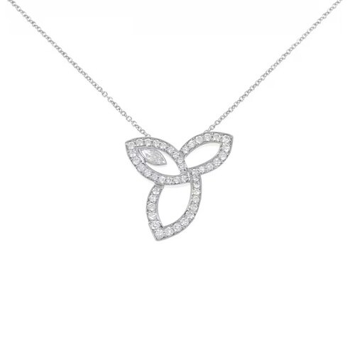 ハリーウィンストンのリリークラスターネックレス