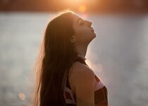 イヤーカフで耳元をおしゃれに。おすすめ人気ハイブランド7選、選び方も紹介