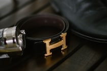 エルメスを使っている人の年齢層は？年齢層別に人気のアイテムを紹介