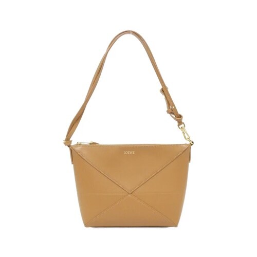 ロエベのパズルフォルドポーチ