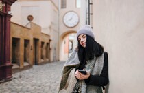 ハイブランドのおすすめストール4選！大人女子のマストハブアイテム