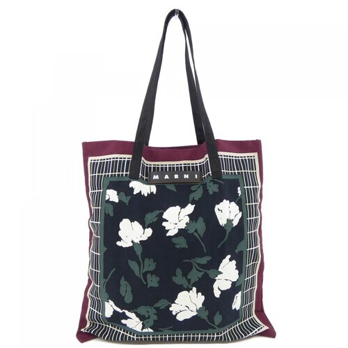 マルニのトートバッグ