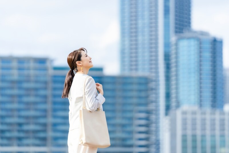 レディースビジネスバッグの人気ブランドとおすすめアイテム|選び方や永く使うコツも