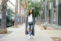 ルイ・ヴィトンを持っている年齢層は？人気の理由や年代別おすすめアイテムも