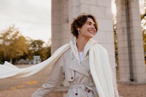 ロエベが似合う年齢層とは｜ブランドイメージや年代別のおすすめアイテムを紹介