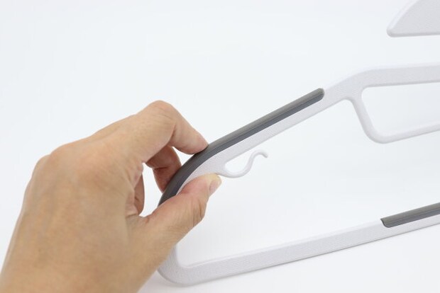 掛けやすいノンスリップハンガー(2本) 滑り止め 掛けやすいノンスリップハンガー(2本) 滑り止め