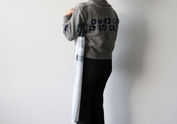 セリアの傘の肩掛けカバーの使用感1